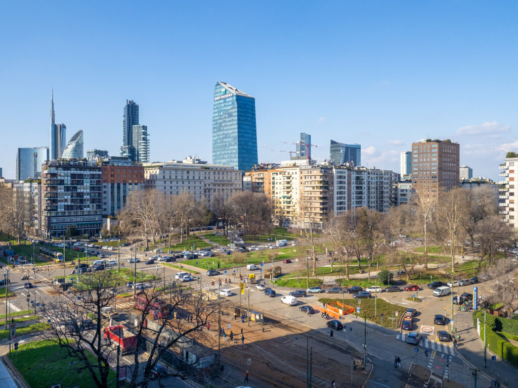 Case-Dautore-Milano-Casa-Feltrinelli-Slider-Vista-01